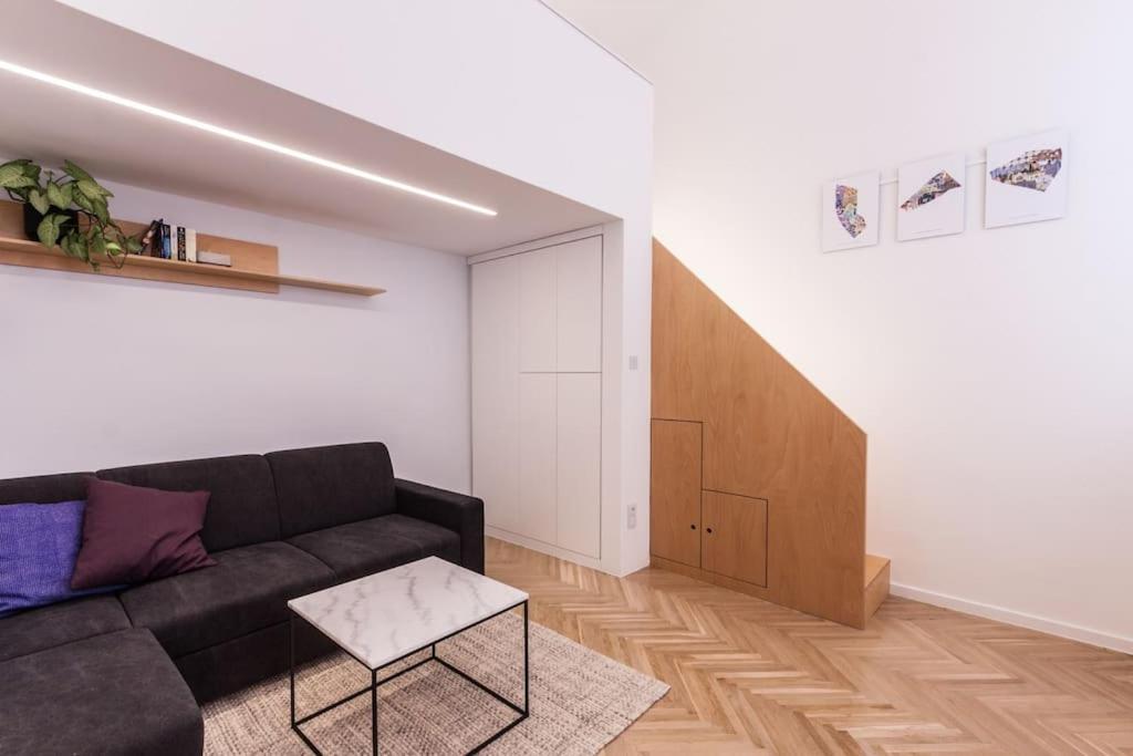 Eszter'S Lovely Downtown Apartment Budapest Exterior foto